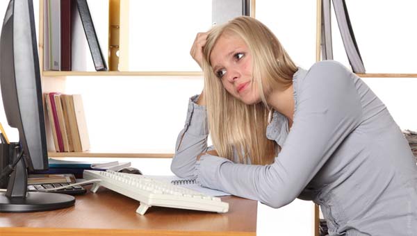 10 Hábitos Irritantes no Convívio do Ambiente de Trabalho 10 Hábitos Irritantes no Convívio do Ambiente de Trabalho